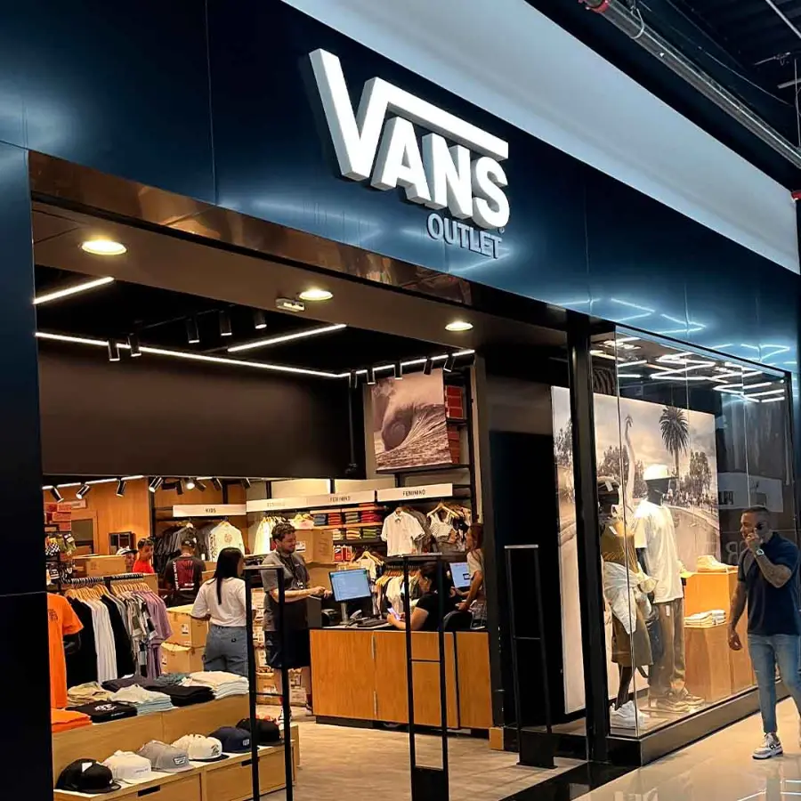 Loja Vans Outlet no Só Marcas Contagem Outlet